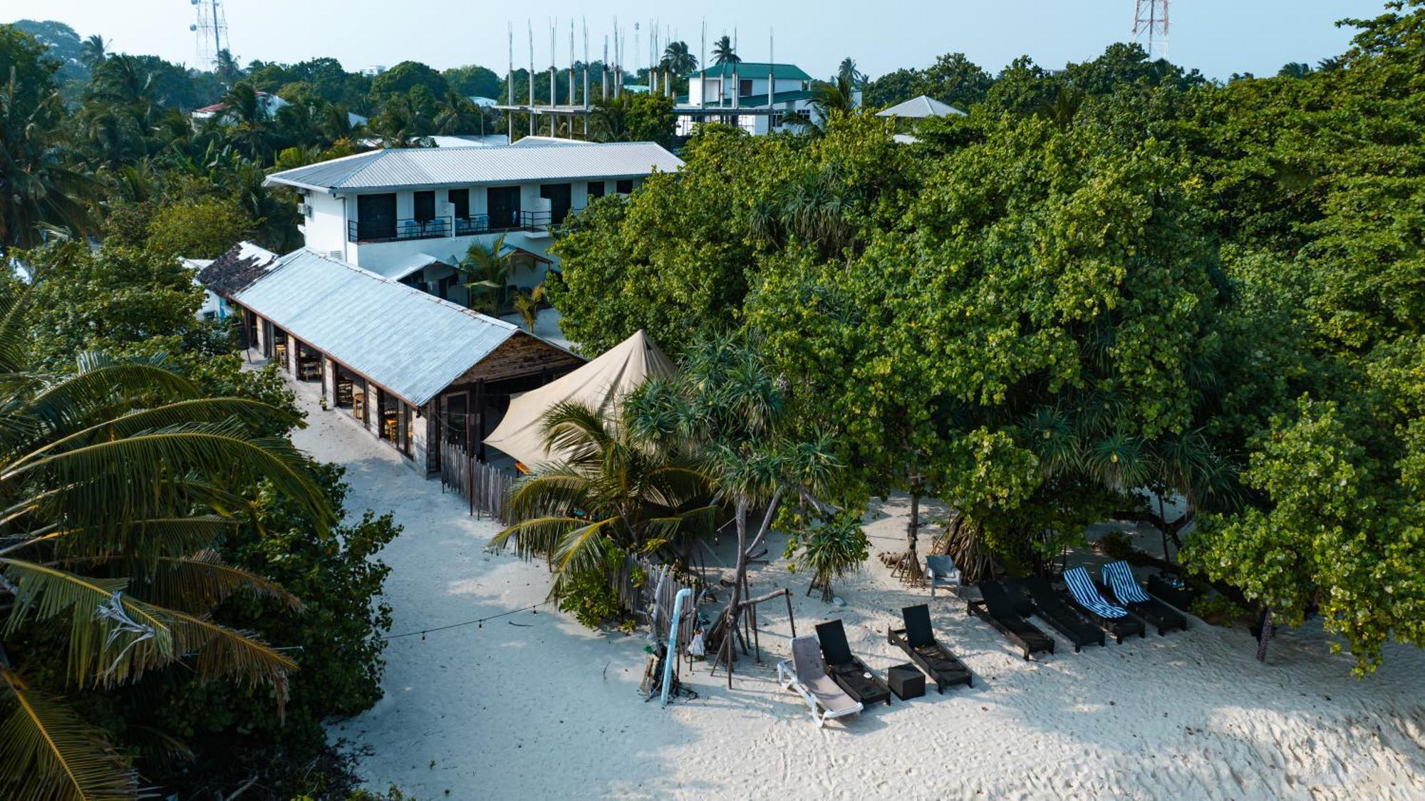 Tranquila Beach Hotel Rasdhoo Экстерьер фото